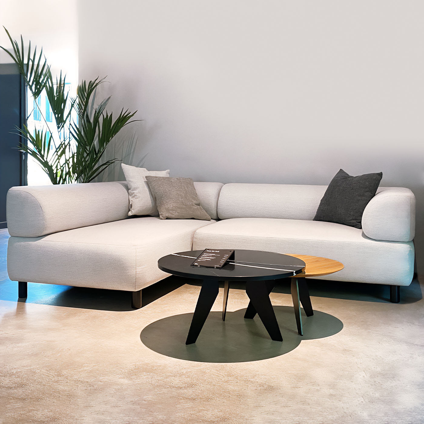 Bolder Sofa 245x150 cm Savant Whisper Berlin Showroom