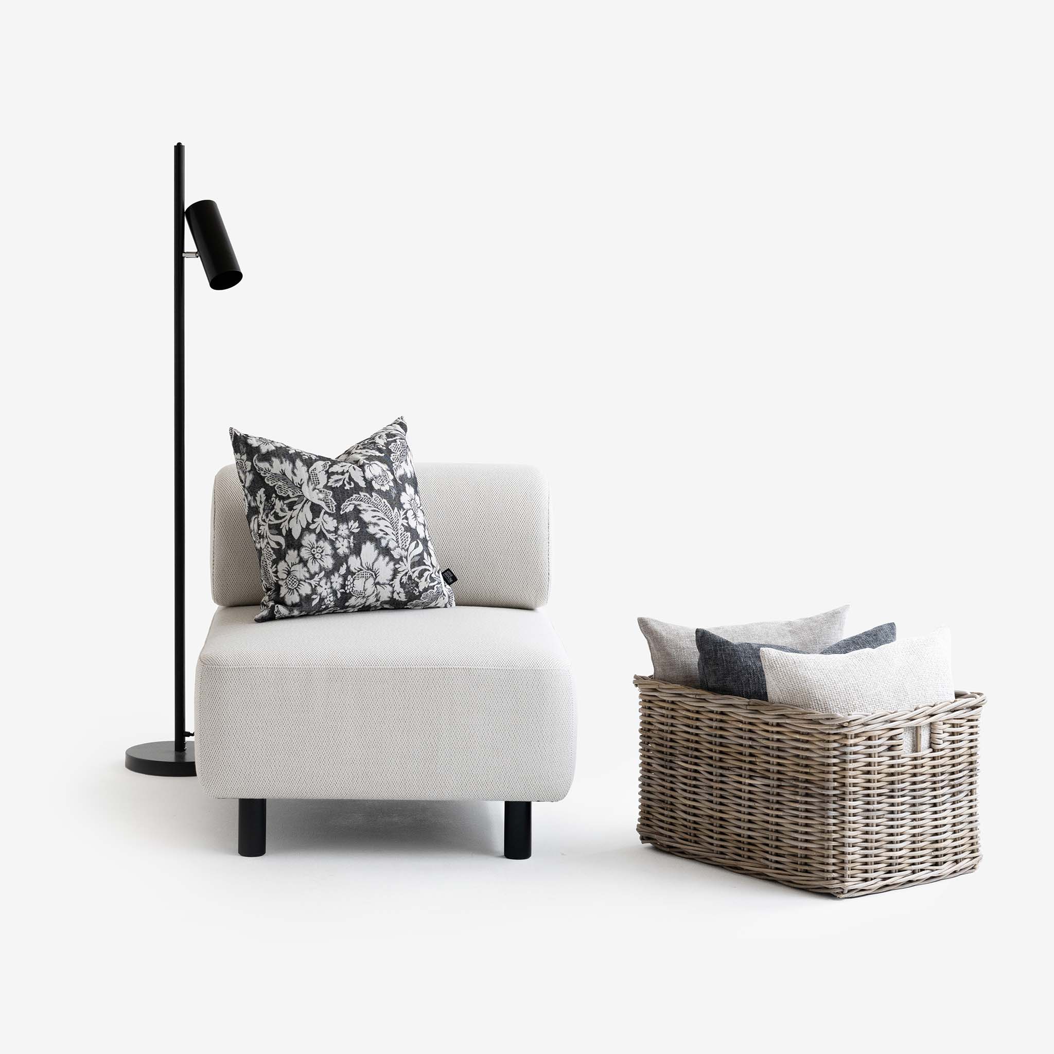 Kissen Flower mit Bolder Sofa 1 Sitzer