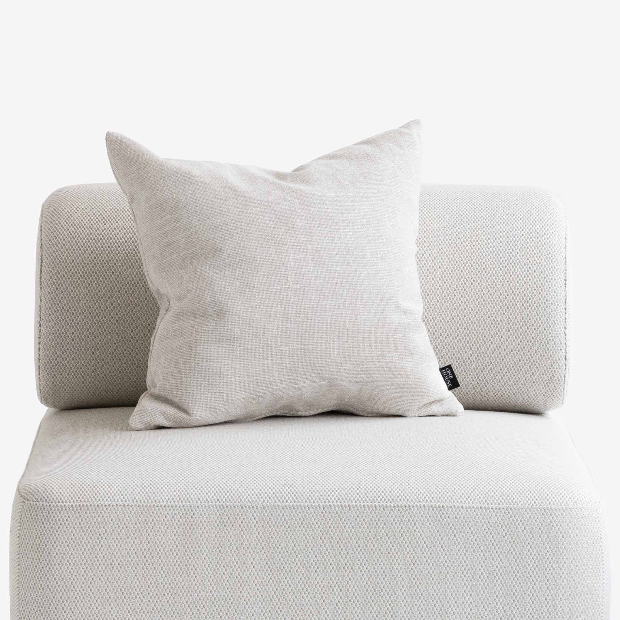 Kissen Pearl mit Bolder Sofa 1 Sitzer Detail