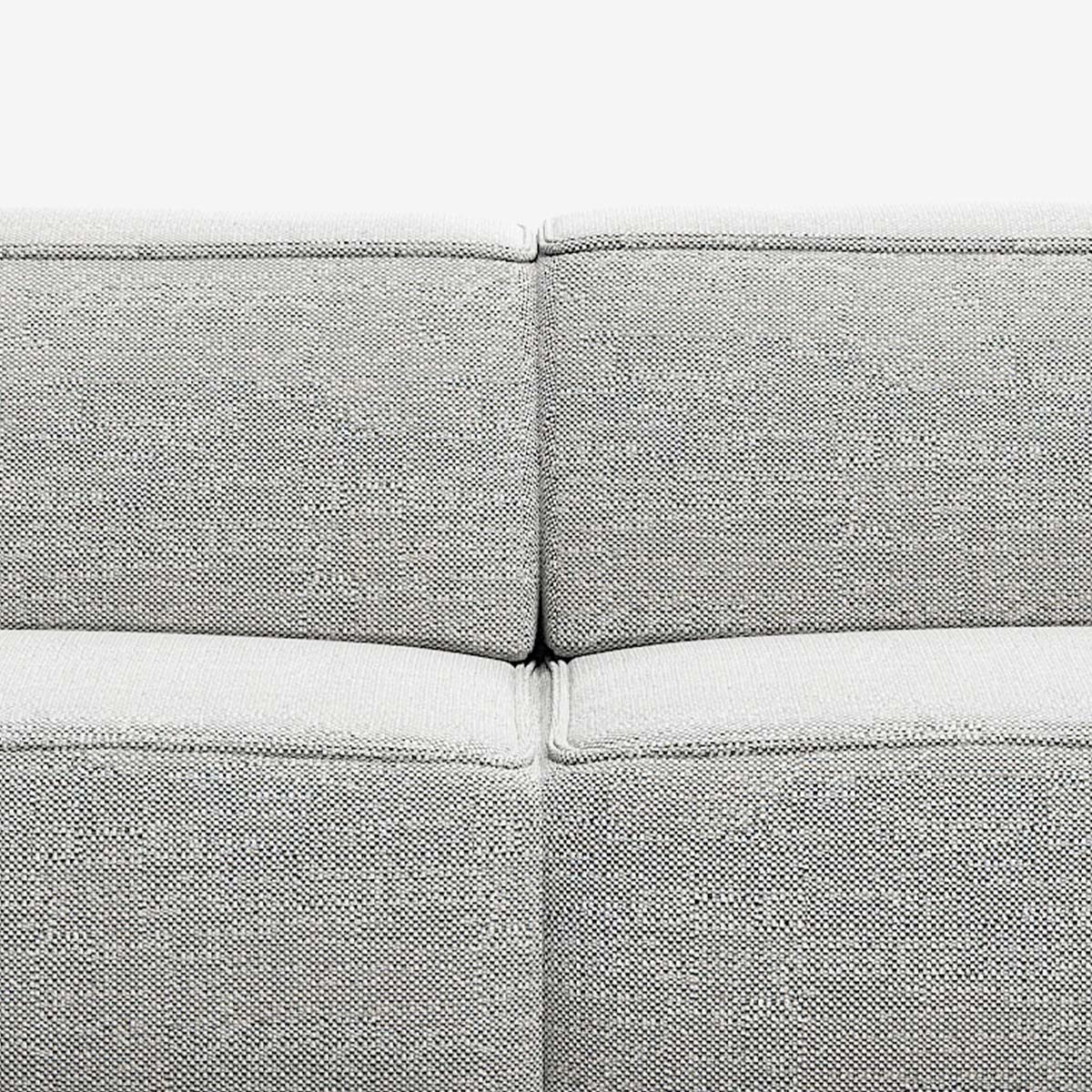 Meester Sofa 2 Module Savant Nimbus Detail