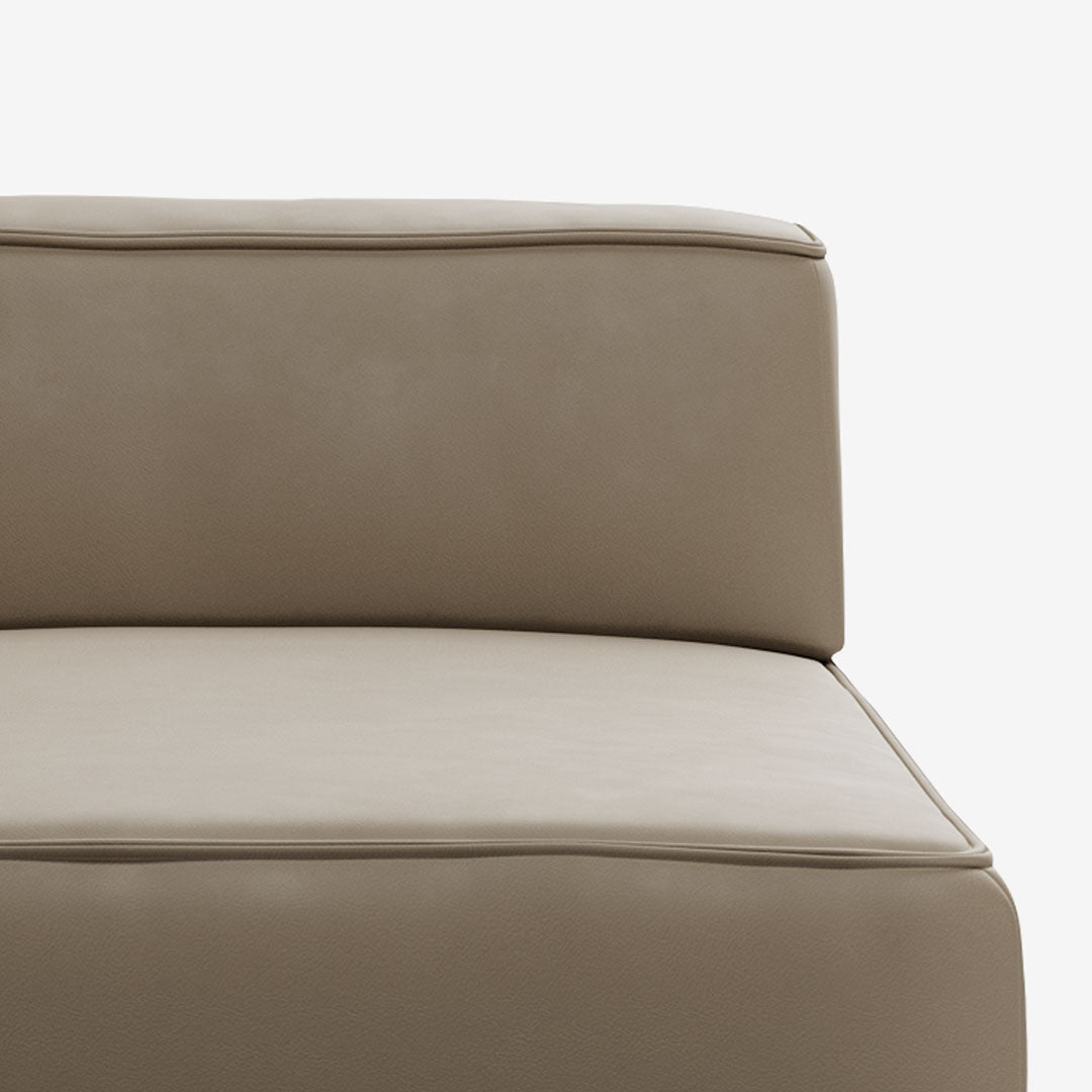 Meester Divan Groß Links