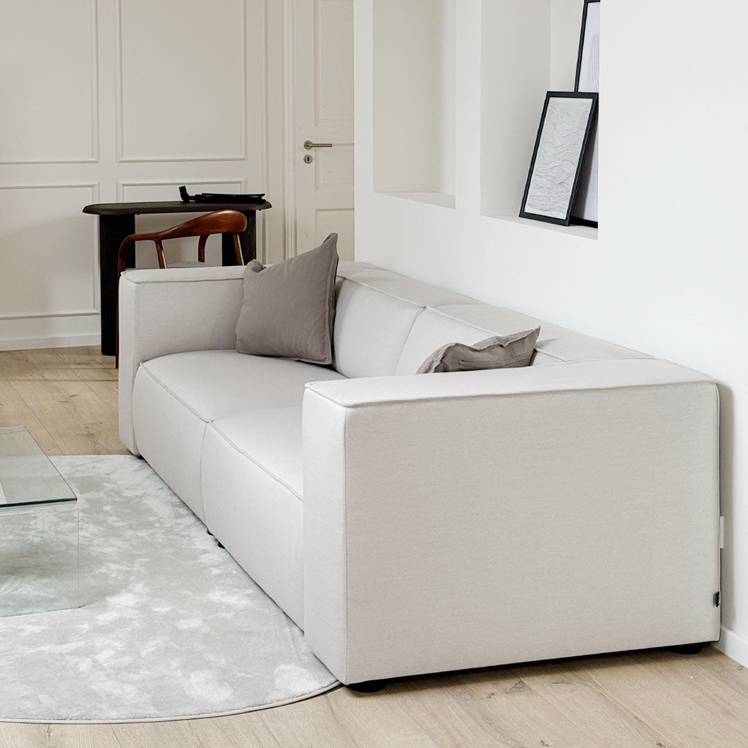 One House by you Kundenfoto Meester Sofa, Nantes Linen Chalk